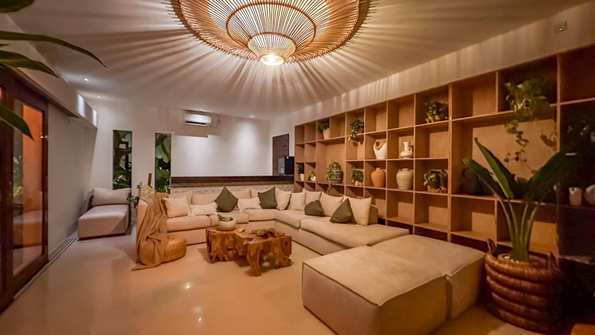 Skyfall Luxury Beach Villa Нуса-Дуа Экстерьер фото